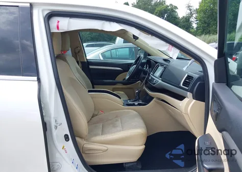 2017 Toyota Highlander Le Plus from USA, damaged, VIN 5TDBZRFH7HS456148